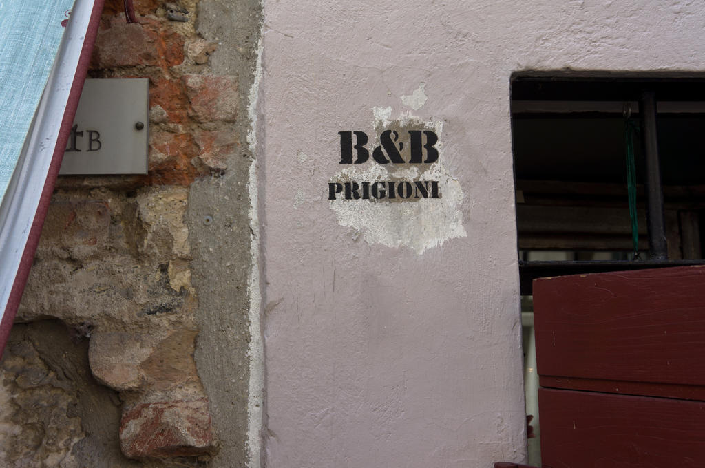 Prigioni House Bed & Breakfast Peschiera del Garda Eksteriør bilde