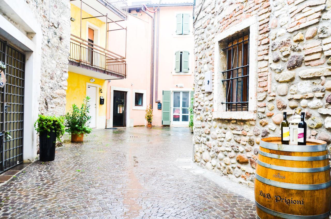Prigioni House Bed & Breakfast Peschiera del Garda Eksteriør bilde