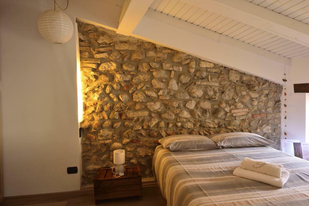Prigioni House Bed & Breakfast Peschiera del Garda Eksteriør bilde