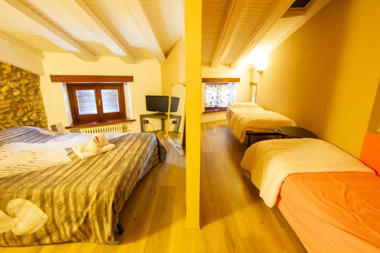 Prigioni House Bed & Breakfast Peschiera del Garda Eksteriør bilde